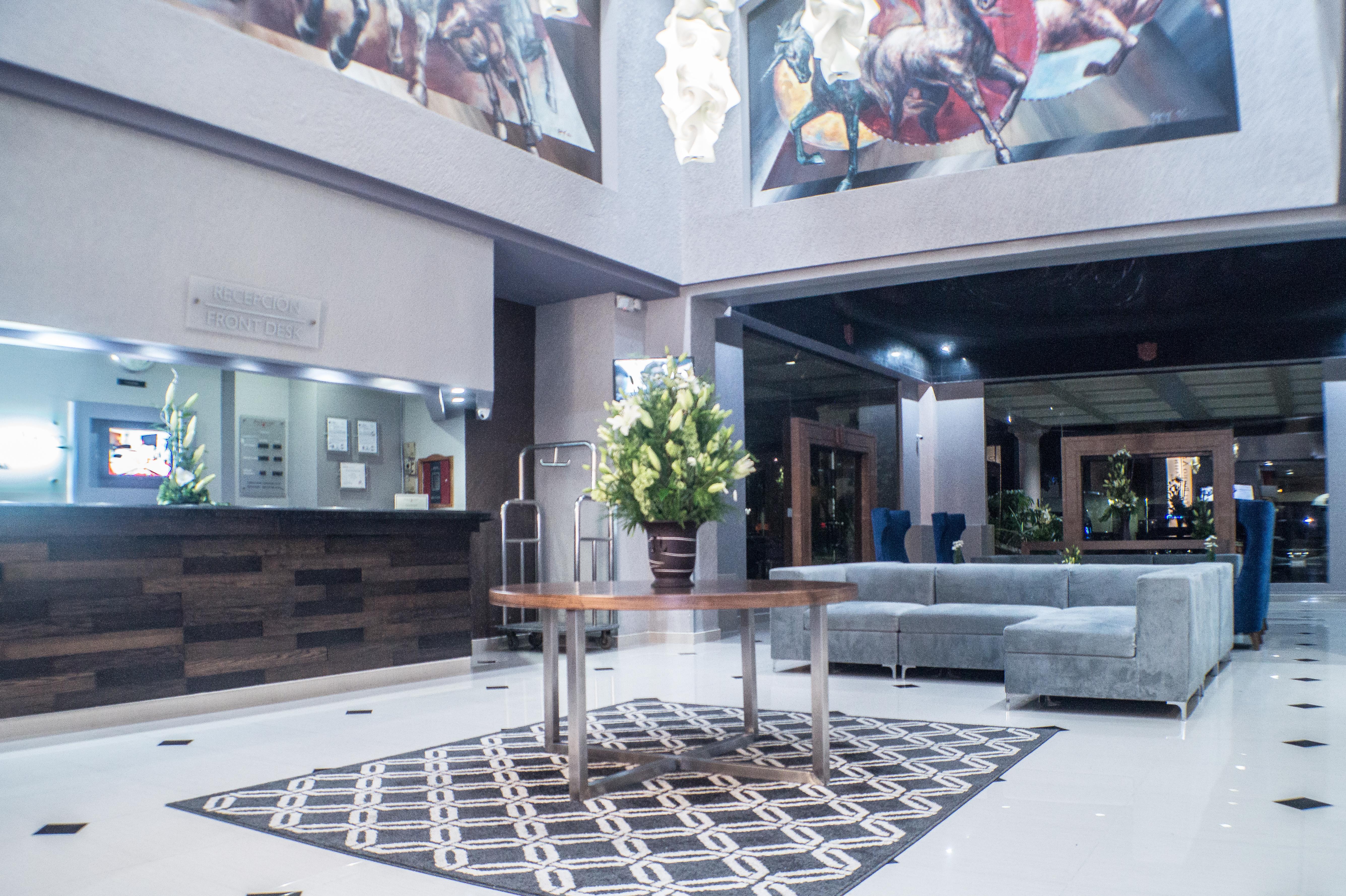 Pueblo Amigo Hotel Plaza Y Casino Tijuana Esterno foto