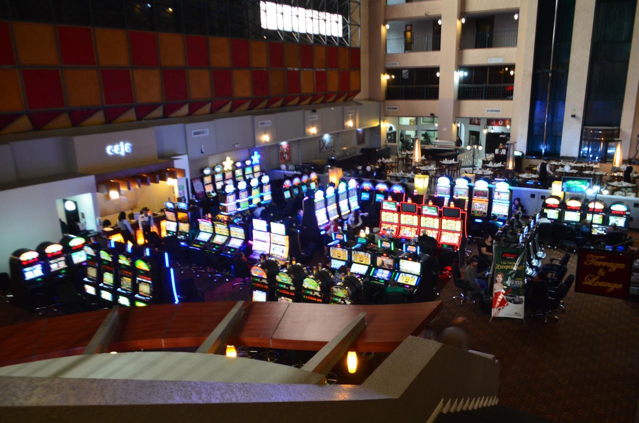 Pueblo Amigo Hotel Plaza Y Casino Tijuana Esterno foto